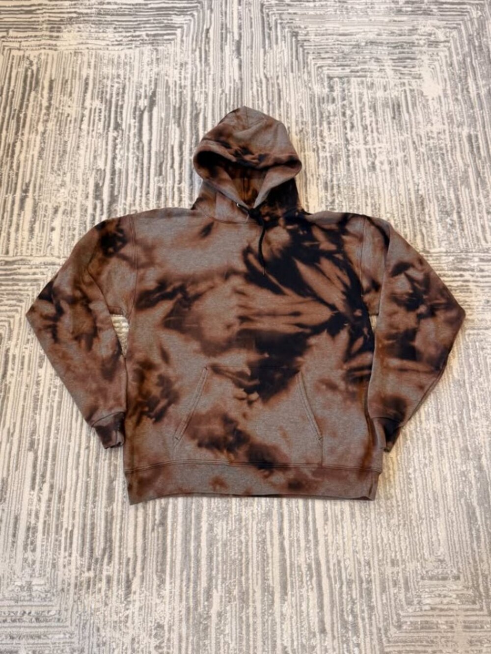Hanes women's medium brown/black tie-die hoodie sweatshirt